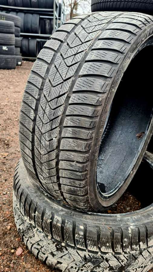 Pirelli, žieminės 235/35 R20