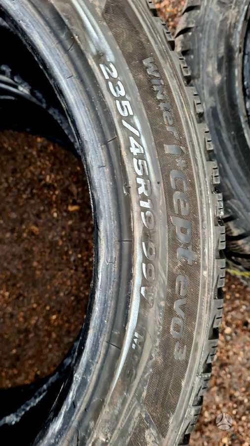 Hankook, winter 235/45 R19