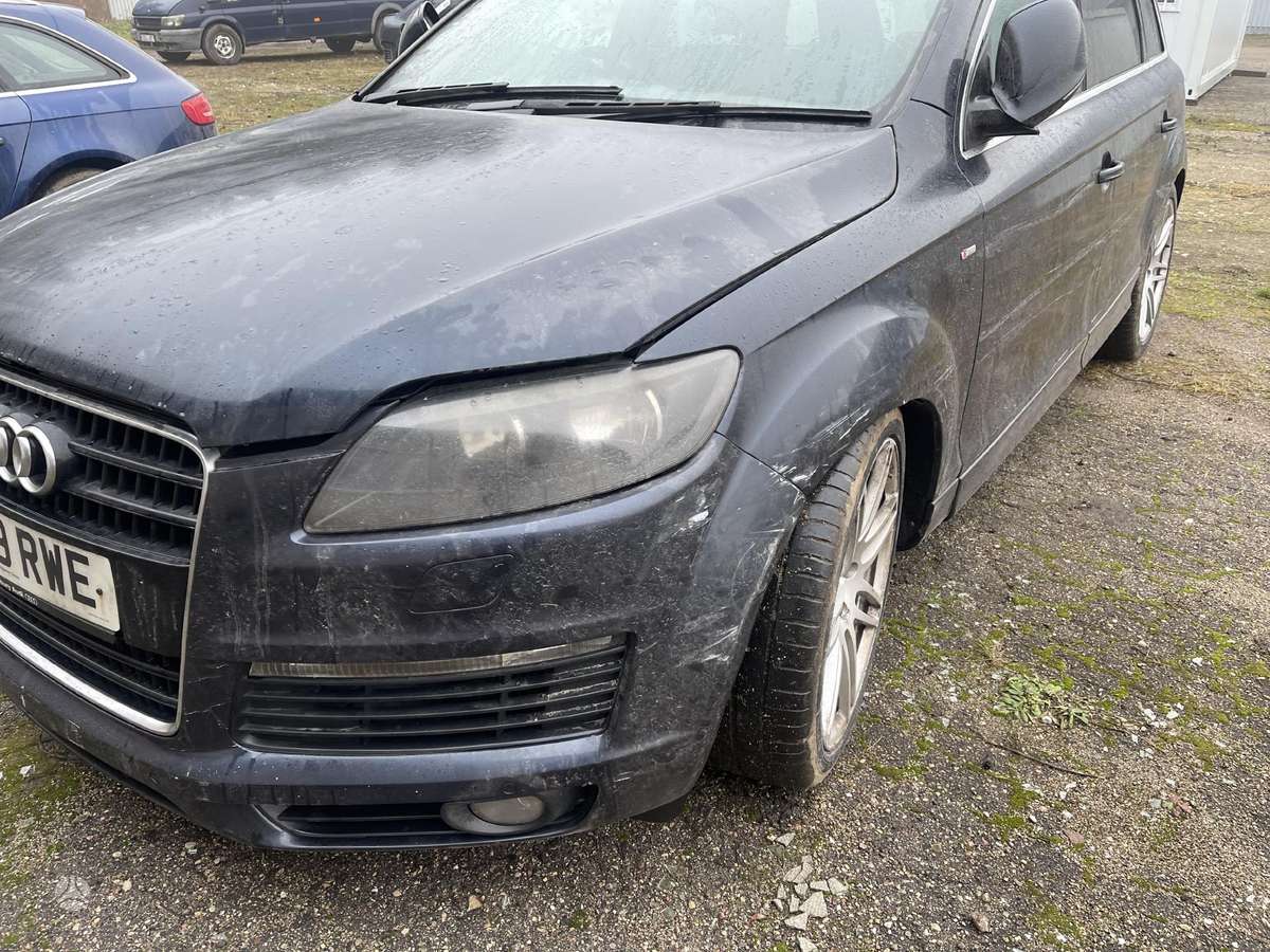 Audi Q7 по частям