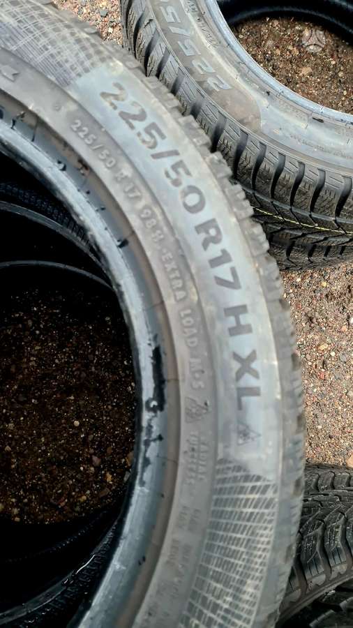 Continental, žieminės 225/50 R17