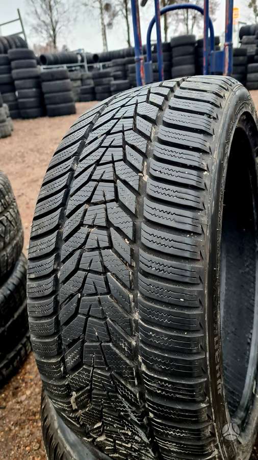 Hankook, winter 225/40 R18