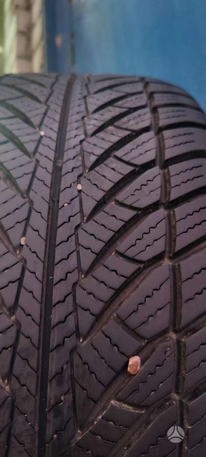 Goodyear ULTRAGRIP, winter 245/45 R18