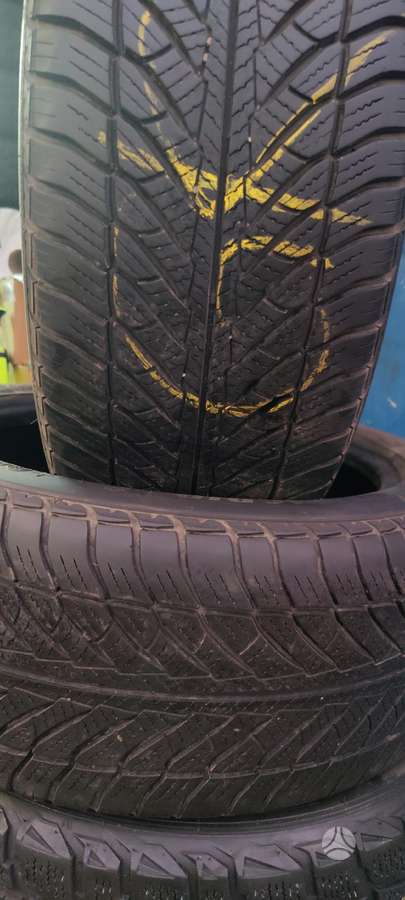 Goodyear ULTRAGRIP, winter 245/45 R18
