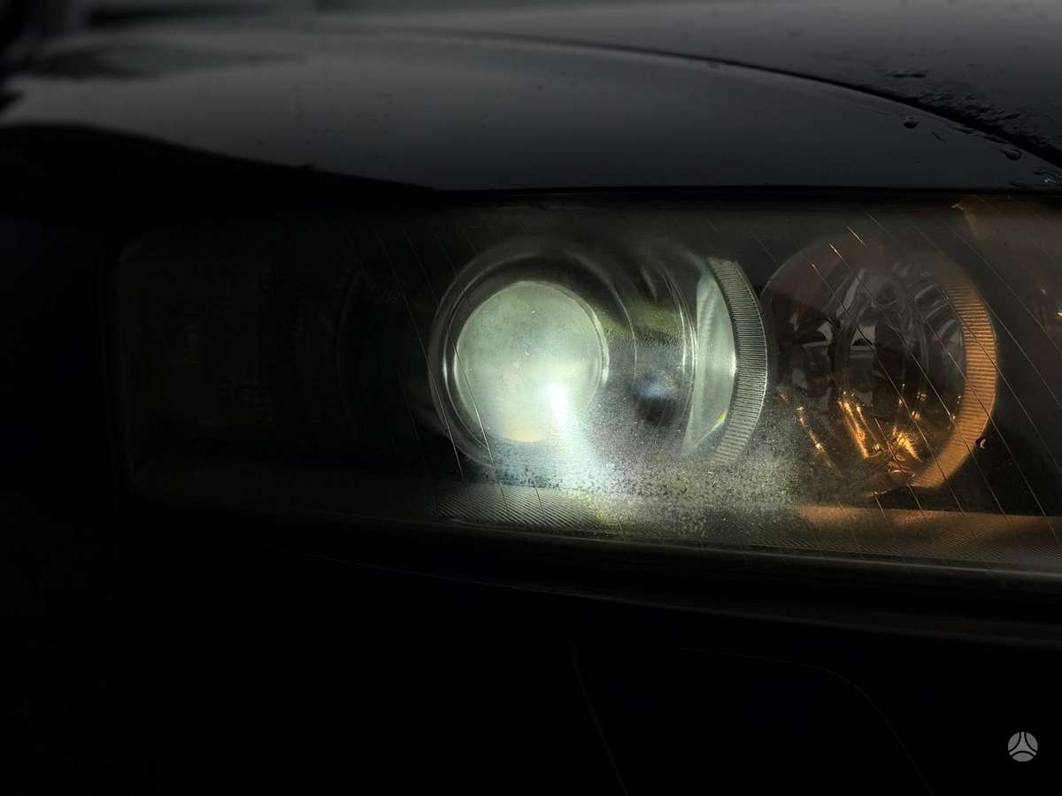 Audi A6, 2.0 l., Седан