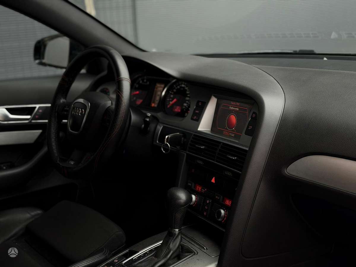 Audi A6, 2.0 l., Седан