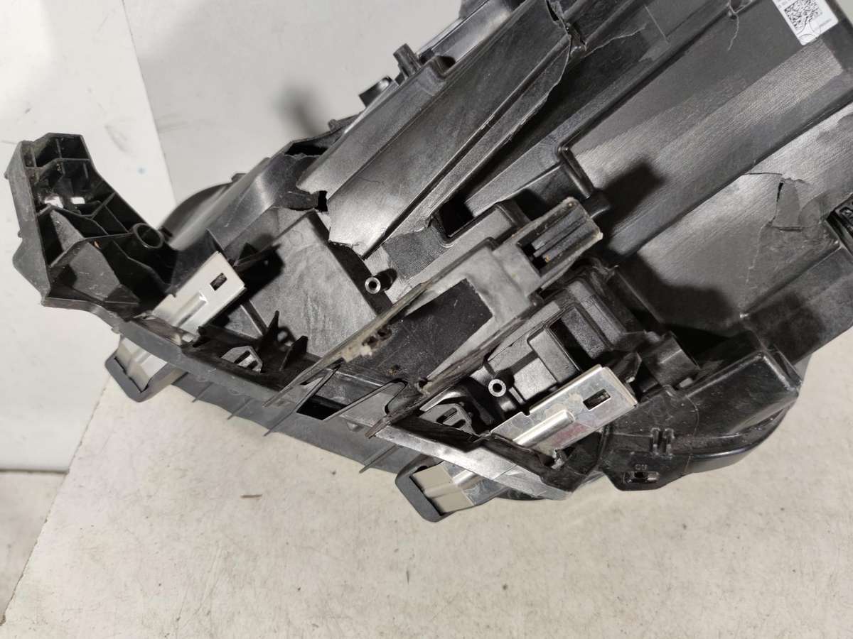 Mini Countryman, 5A8071602  LC64386ZN02, lights