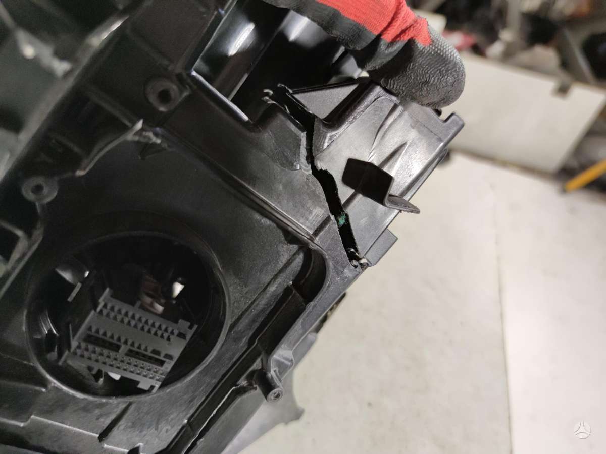 Mini Countryman, 5A8071602  LC64386ZN02, lights