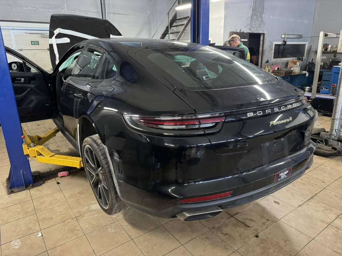 Porsche Panamera for parts