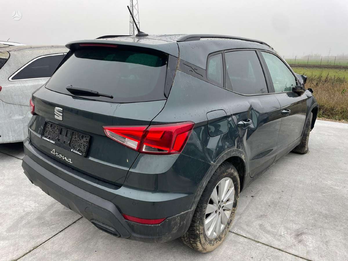 Seat Arona dalimis. Dalimis 2022m