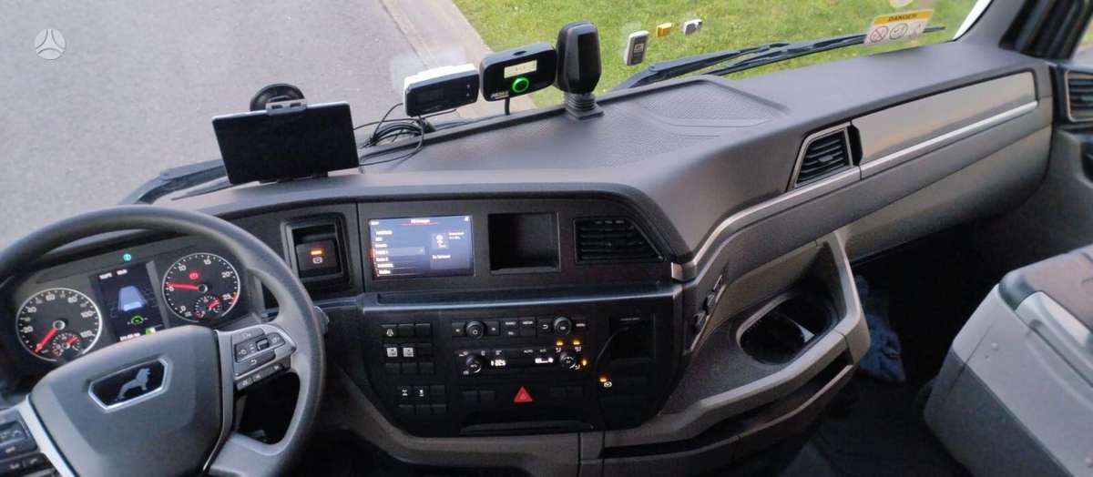 MAN +Rolfo 2024, автовозы