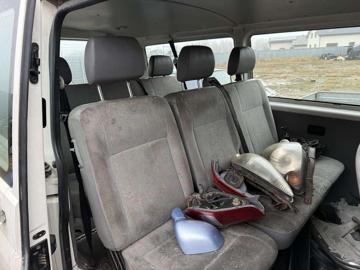 Volkswagen Transporter, passenger vans