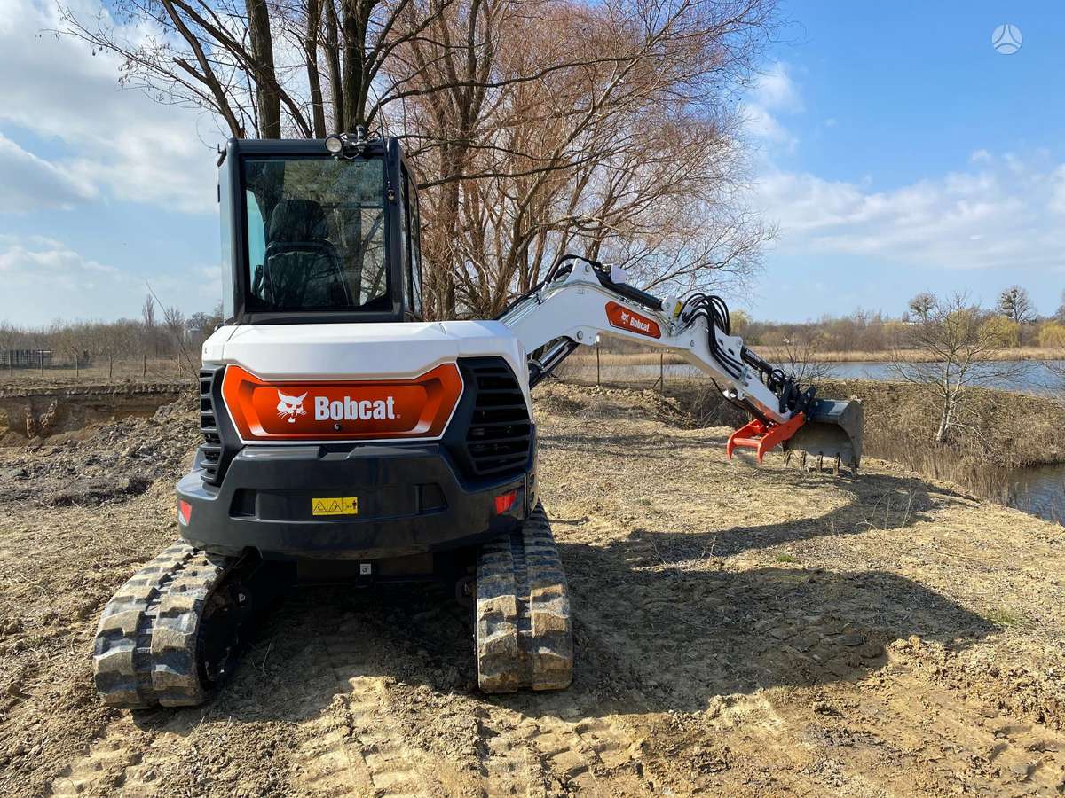 Bobcat E55z, mini excavator