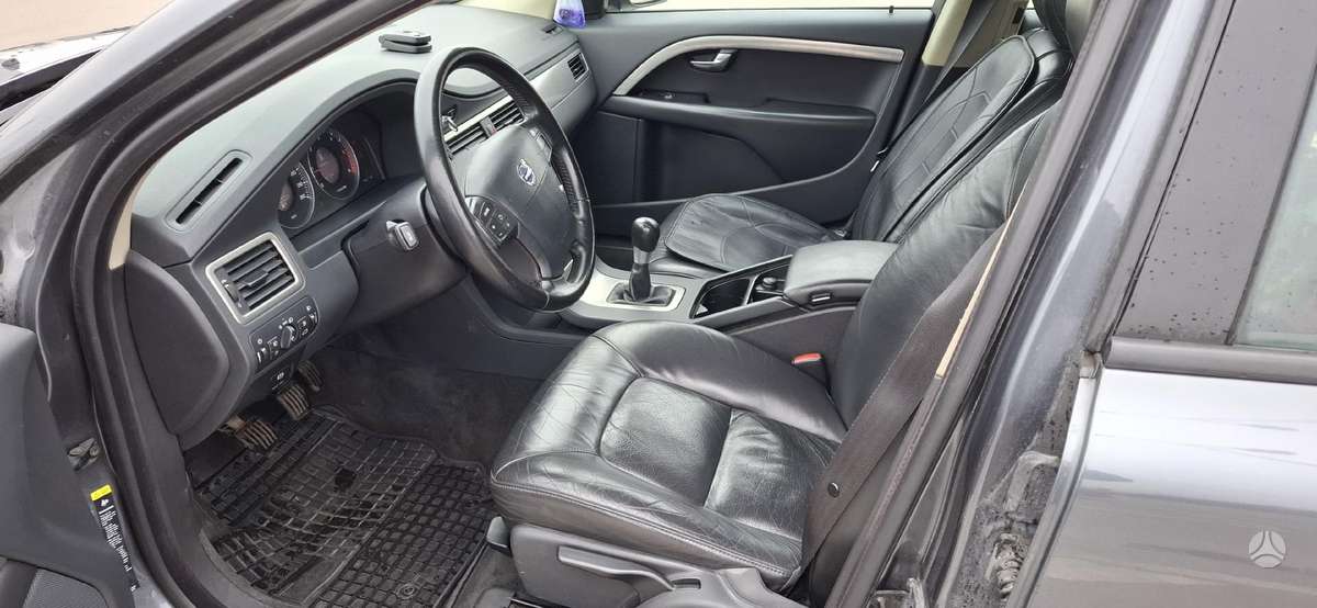 Volvo V70, 2.0 l., wagon