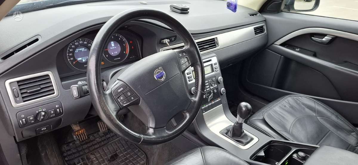 Volvo V70, 2.0 l., wagon