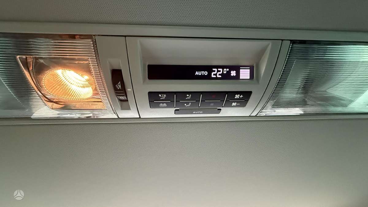 Volkswagen Multivan, 2.0 l., Минивэн