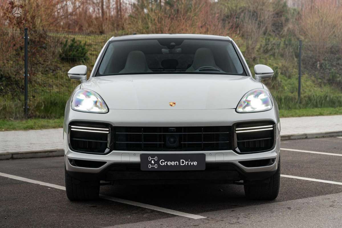 Porsche Cayenne Coupe - 2