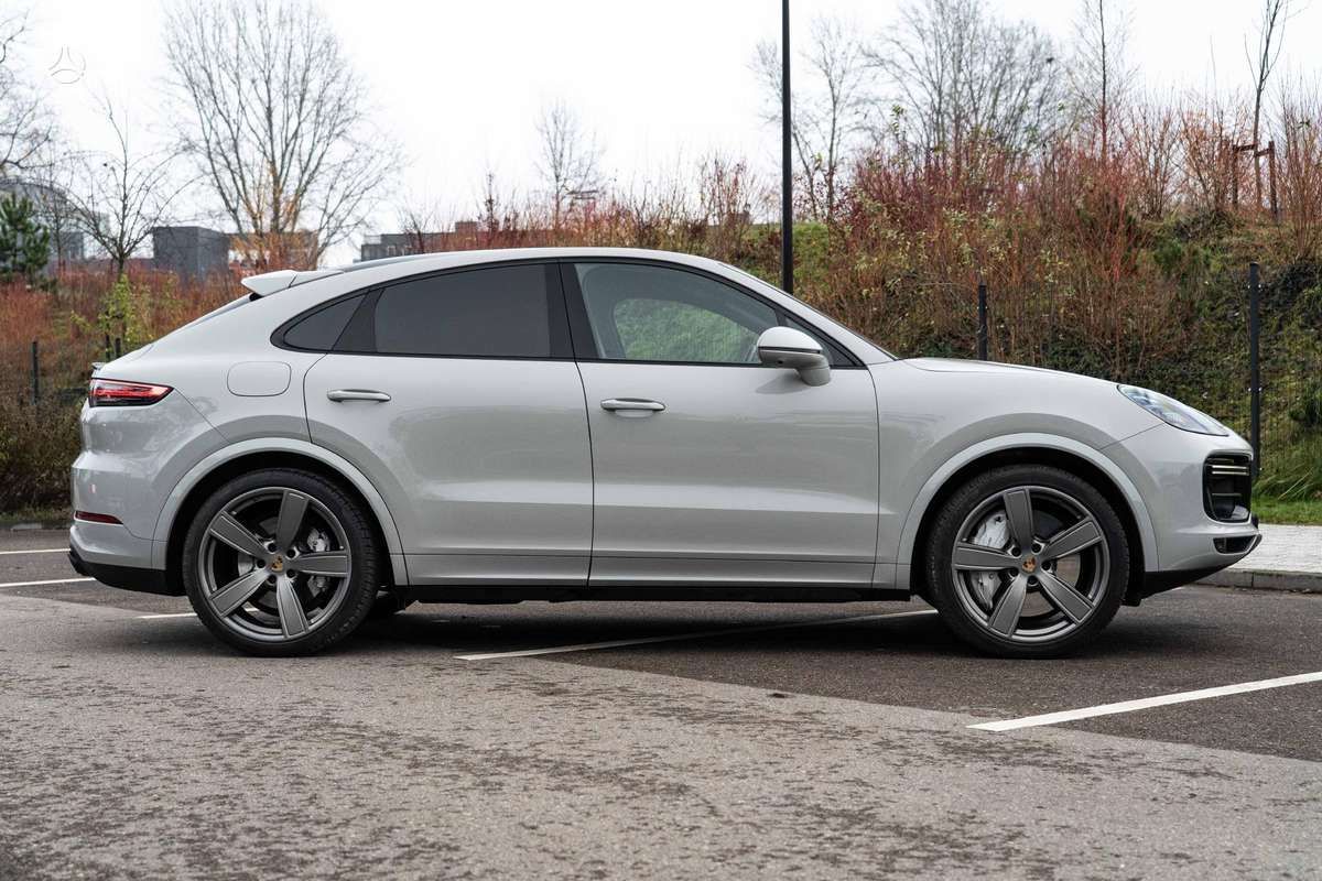 Porsche Cayenne Coupe - 4