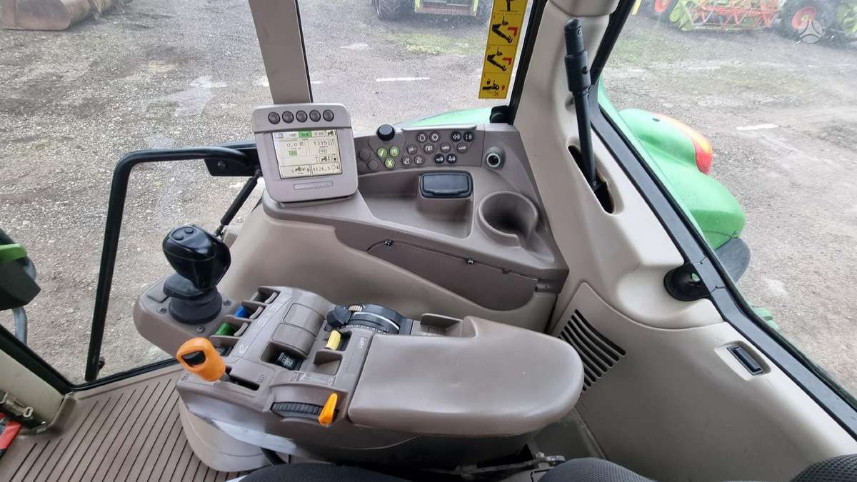 John Deere 6930 PREMIUM, tractors