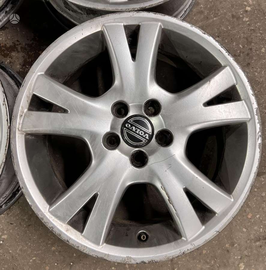 Volvo, lengvojo lydinio, R17