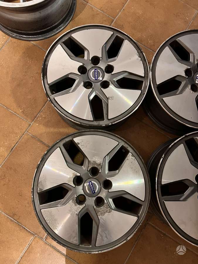 Volvo, light alloy, R15