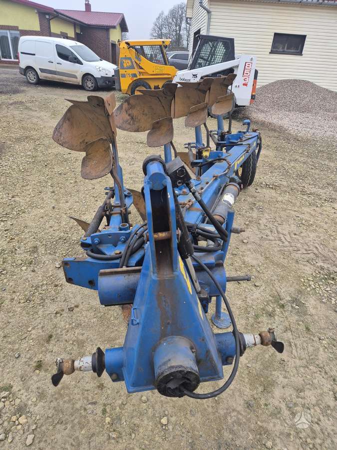 Överum 4x4 CX490H, plūgai