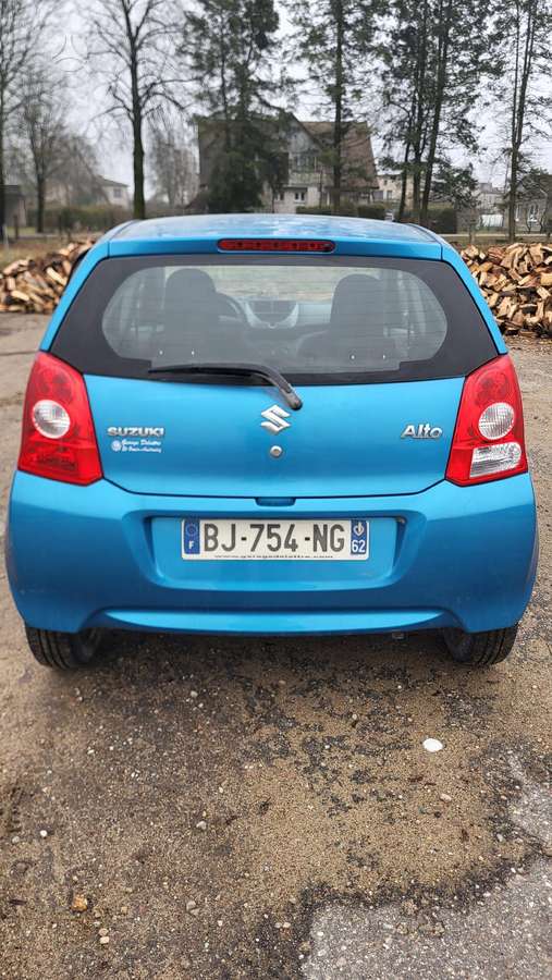 Suzuki Alto, hatchback