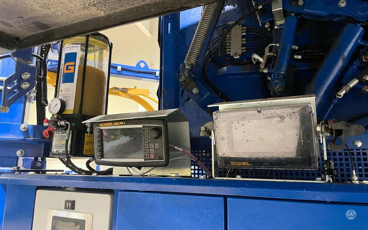 Goweil Vario-Master, feed mixer / dispenser
