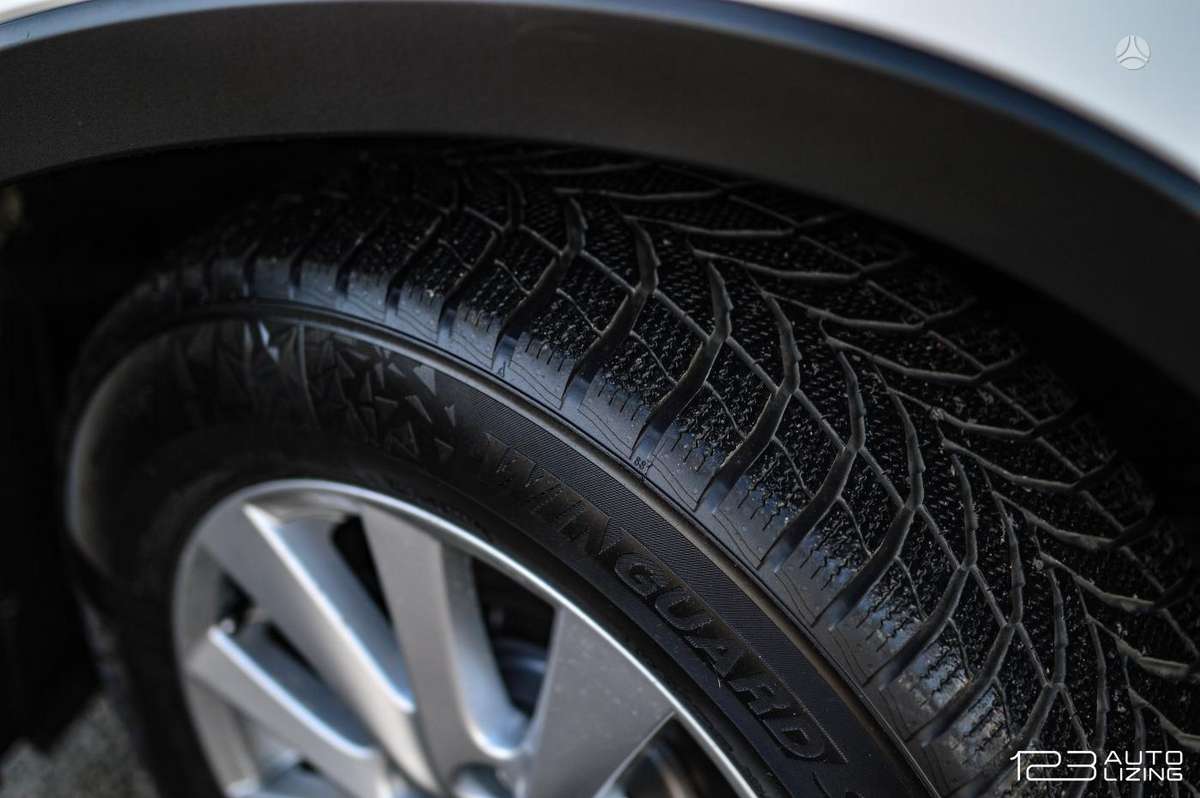 Mazda CX-5, 2.2 l., Внедорожник / Кроссовер