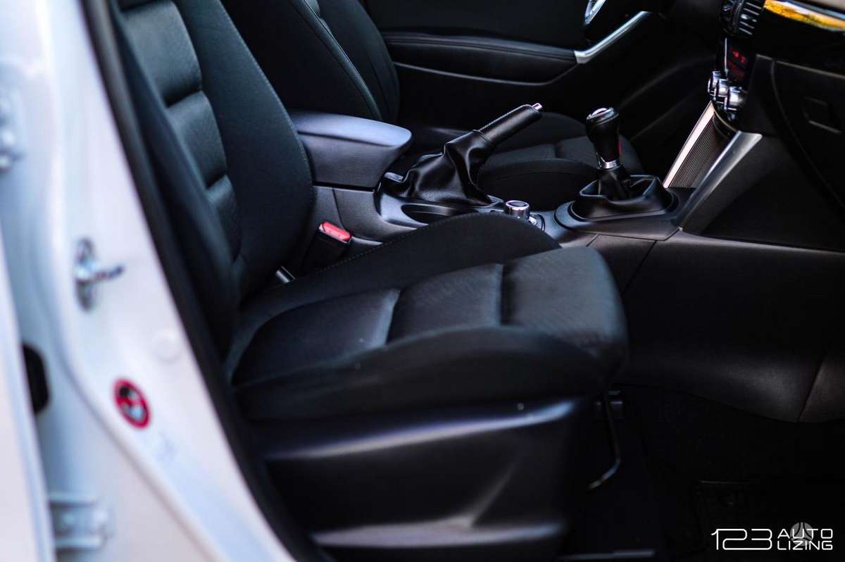 Mazda CX-5, 2.2 l., Внедорожник / Кроссовер