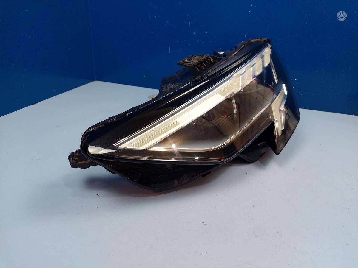 Audi A3, 8Y0941033, фары