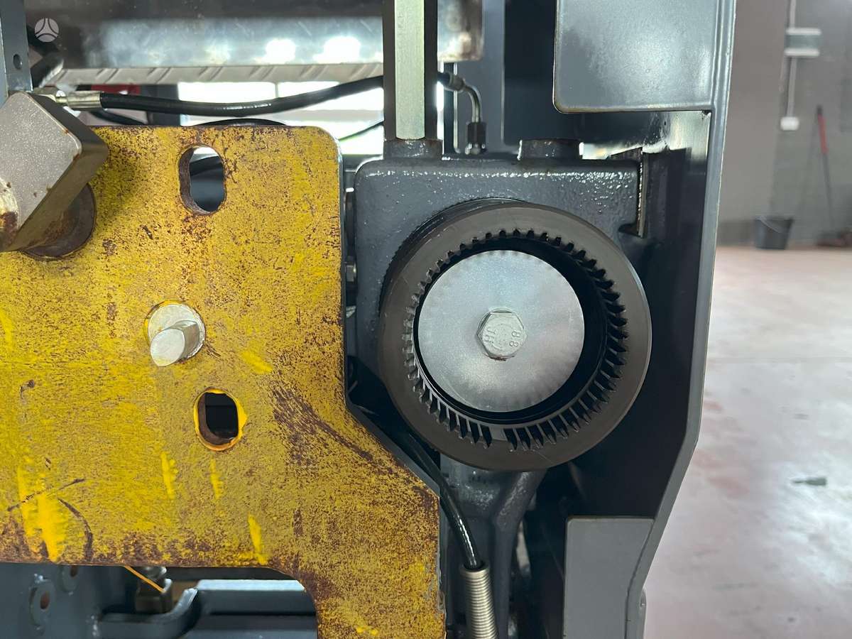 Vögele AB500, paving machinery