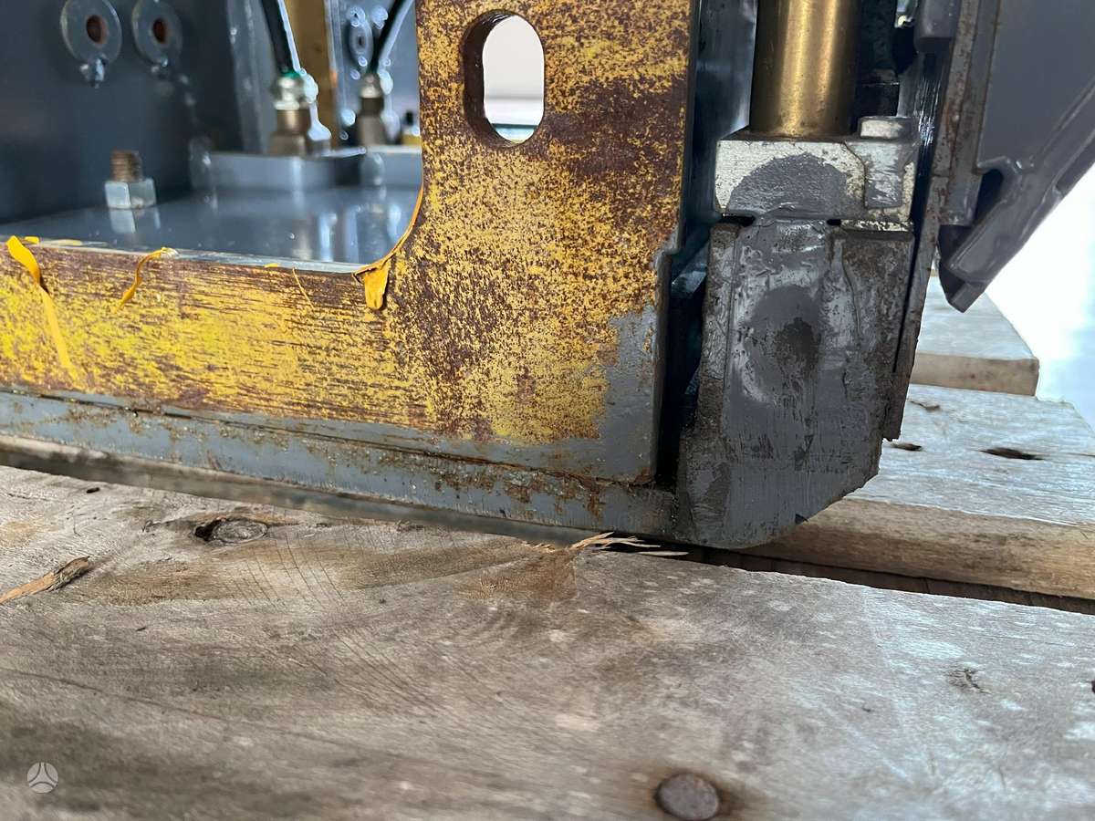 Vögele AB500, paving machinery