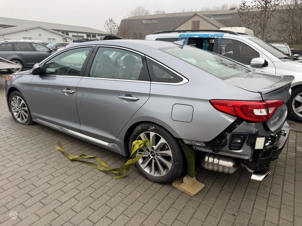Hyundai Sonata dalimis. Katik gauta ardymui