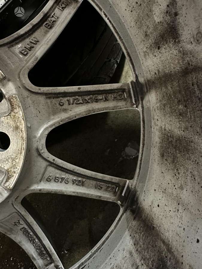 BMW, lengvojo lydinio, R16