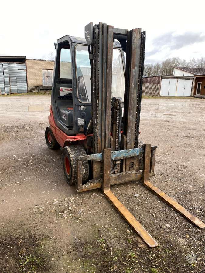 Toyota 2F E15, šakiniai krautuvai