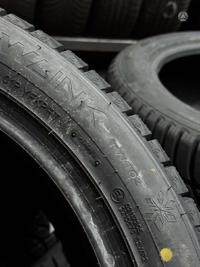 Triangle PL02 NAUJOS, žieminės 255/45 R20