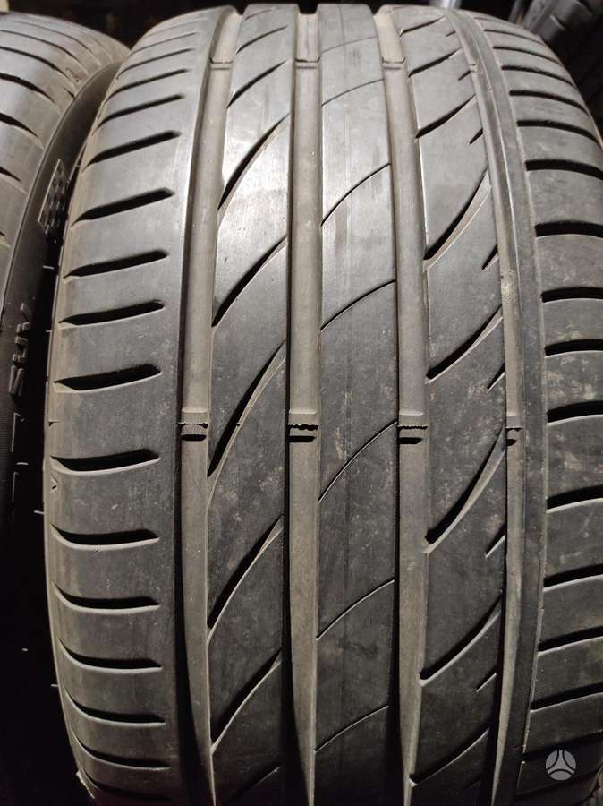 Maxxis, summer 295/40 R20