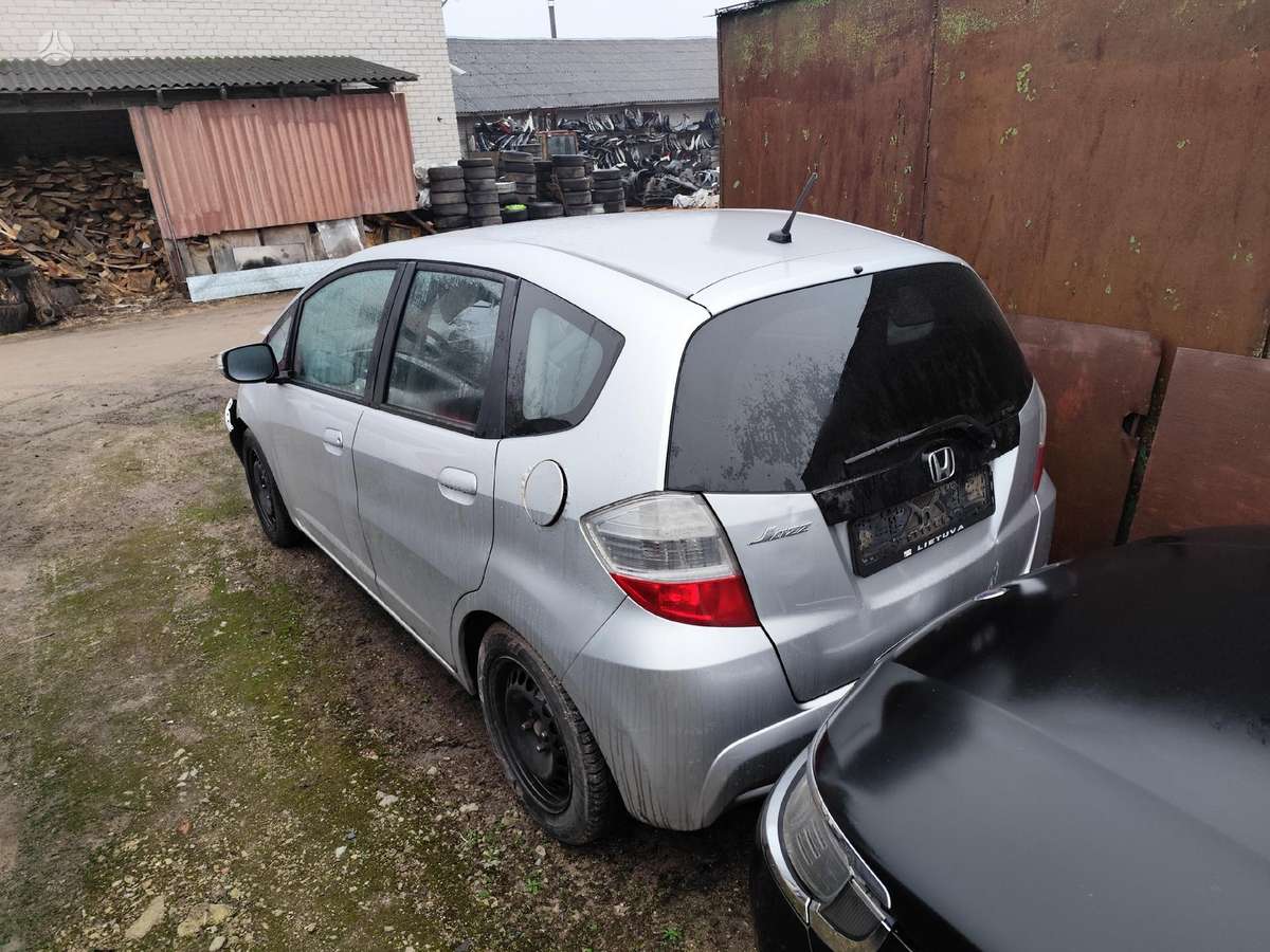 Honda Jazz по частям