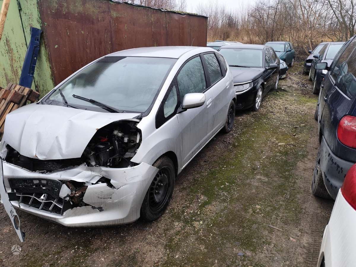 Honda Jazz dalimis