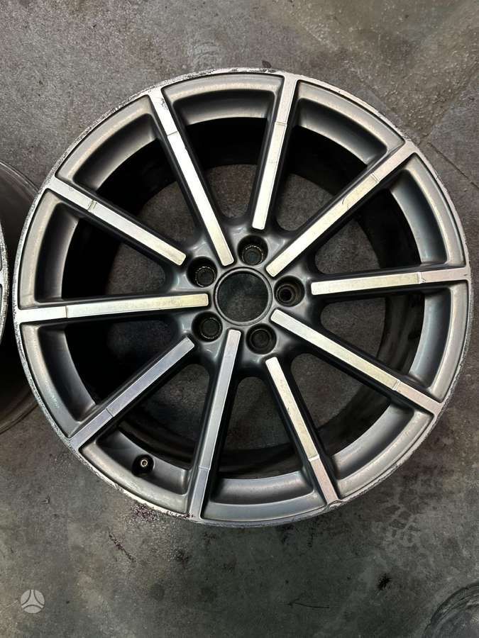 Audi, lengvojo lydinio, R19