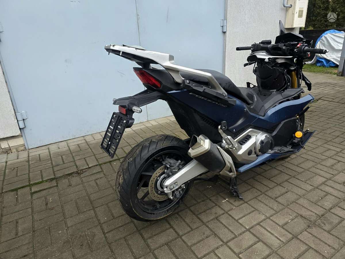 Honda Forza, мотороллеры / мопеды
