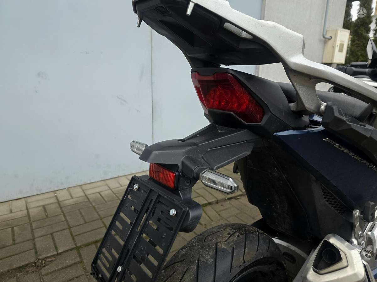 Honda Forza, мотороллеры / мопеды