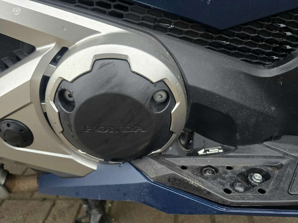 Honda Forza, scooters / mopeds
