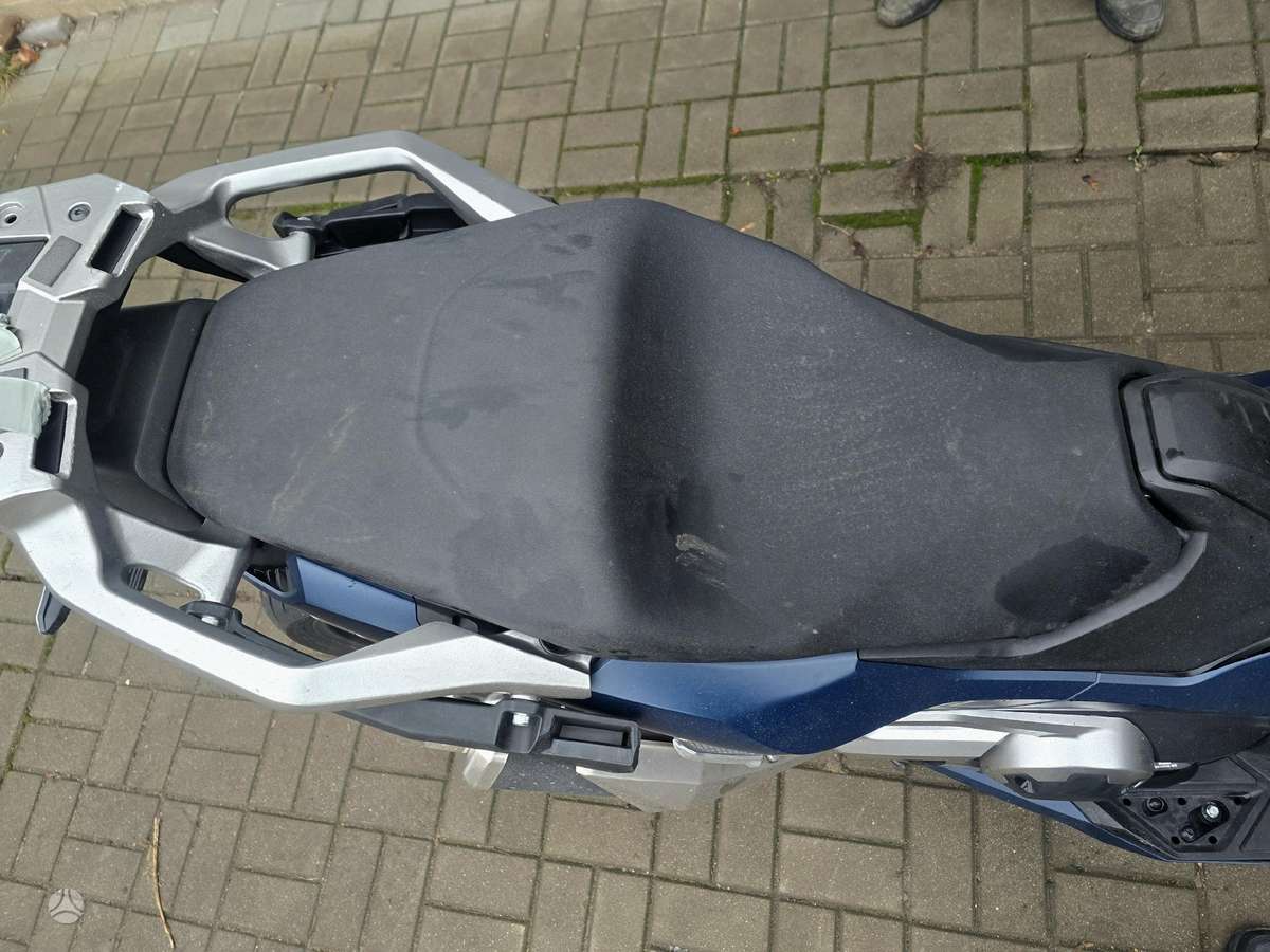 Honda Forza, мотороллеры / мопеды