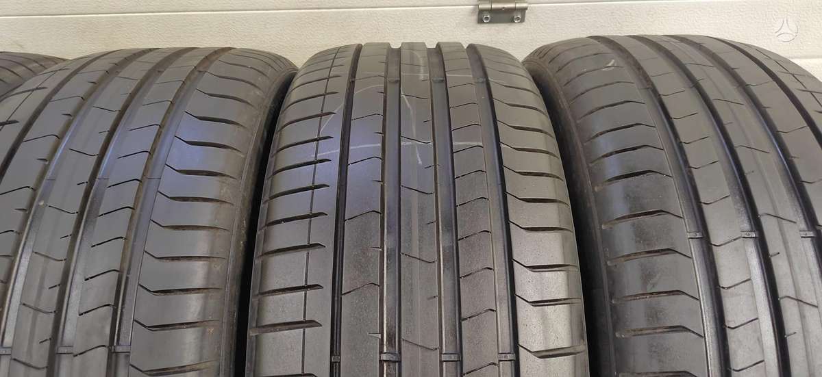 Pirelli P Zero PZ4, vasarinės 255/40 R21