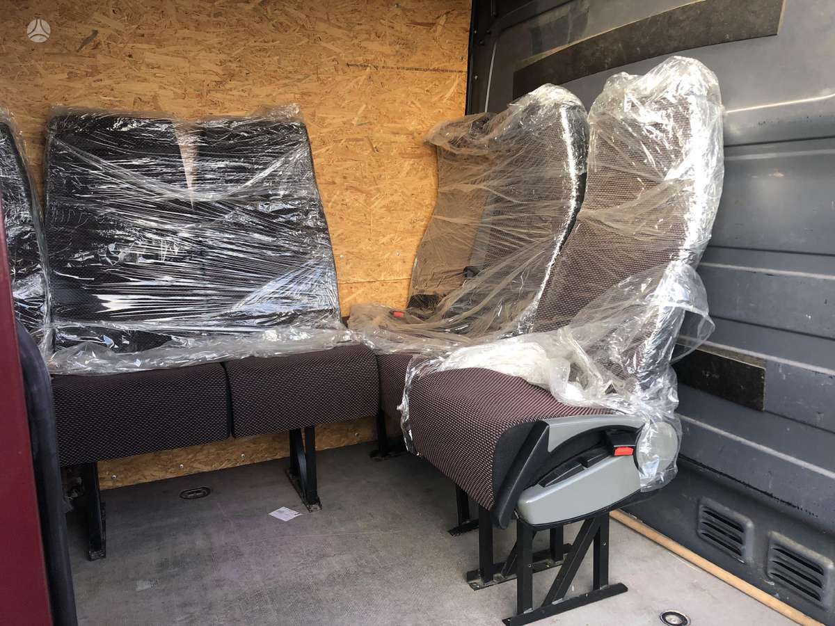 Ford Transit, passenger vans