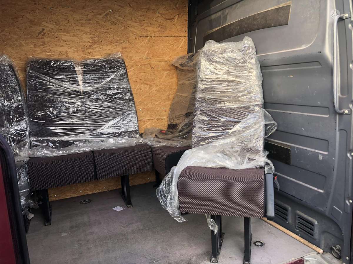 Ford Transit, passenger vans
