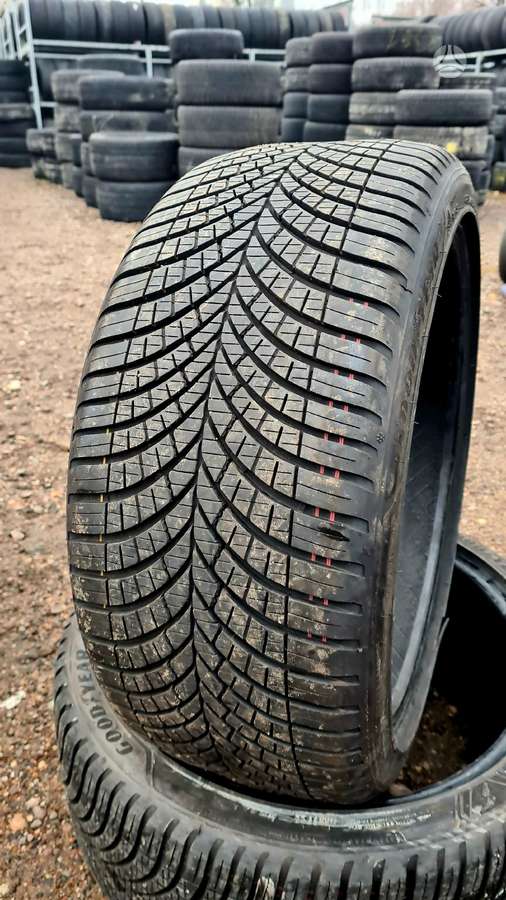 Goodyear, universalios 225/40 R18