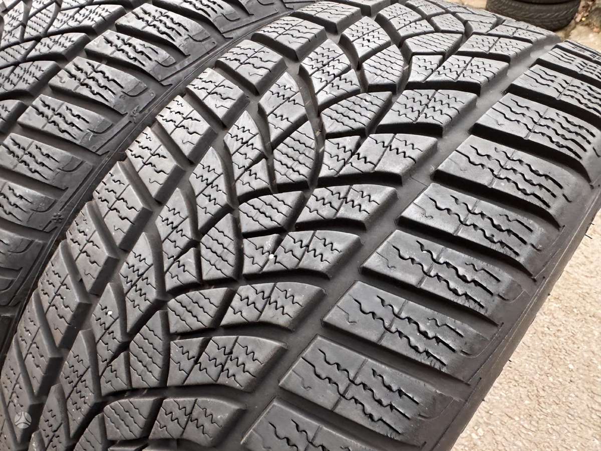 Goodyear UltraGrip Performance, winter 205/45 R18