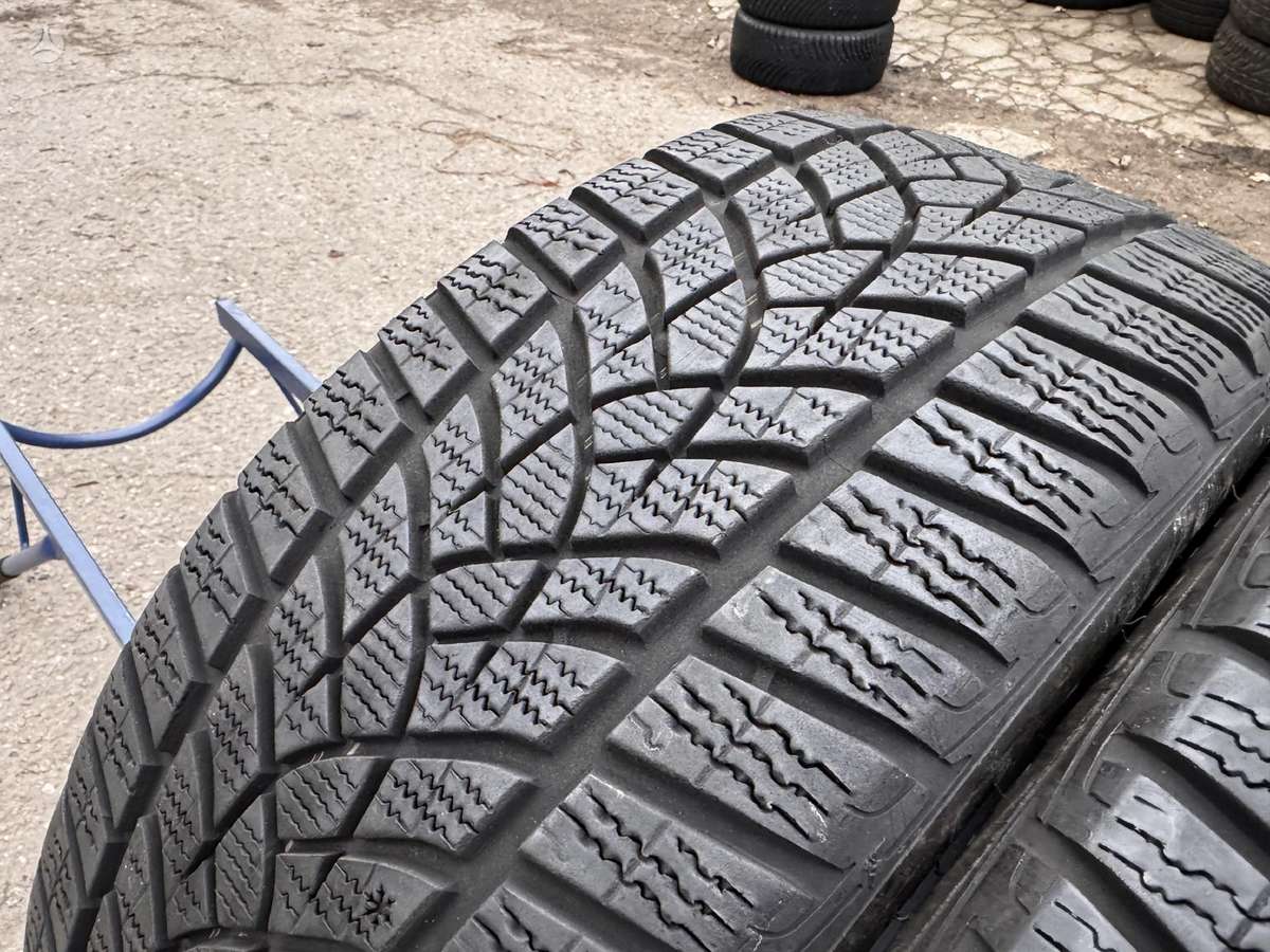 Goodyear UltraGrip Performance, winter 205/45 R18